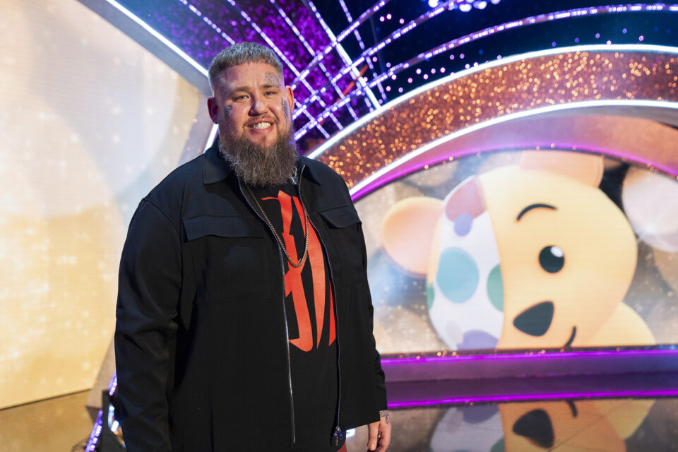 Rag N Bone Man on the set of BBC Children in Need